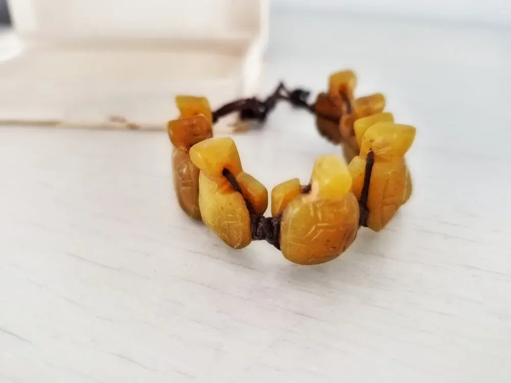 Vintage Yellow Jade Seated Buddha Figure Adjustable Bracelet